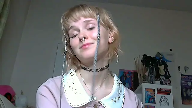Paradoxy  online show from May 5, 8:01 pm