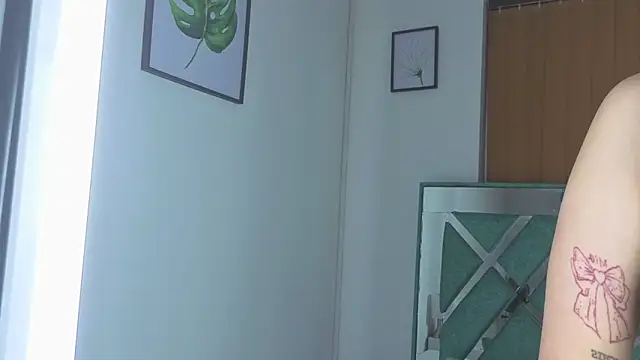 lissastone online show from November 28, 7:03 pm