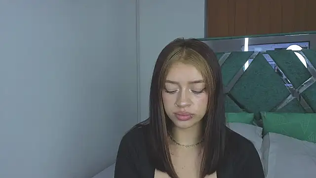 lissastone online show from December 2, 7:04 pm