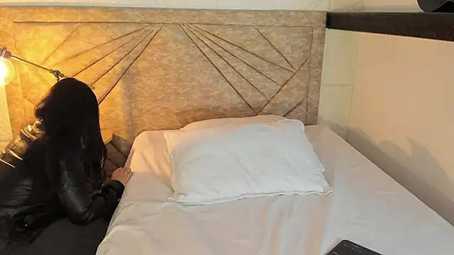 EmmaBlossom online show from March 27, 12:39 pm