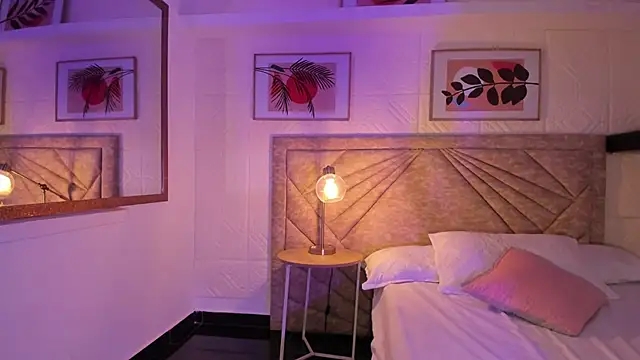 EmmaBlossom online show from March 6, 12:44 pm