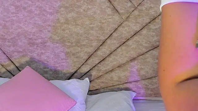 EmmaBlossom online show from January 13, 2:21 pm