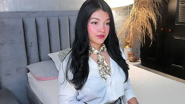 EmmaBlossom online show from May 21, 12:35 pm