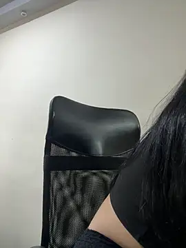Snapshot of EmmaBlossom chatting on June 15, 11:54 am EmmaBlossom online show from June 15, 11:54 am