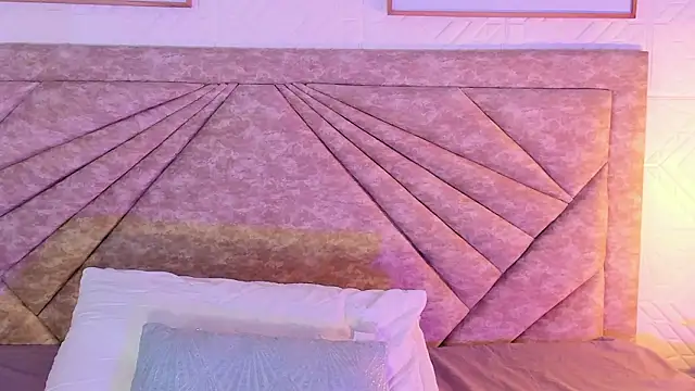 EmmaBlossom online show from February 11, 1:22 pm