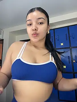 EmmaBlossom online show from March 18, 12:19 pm