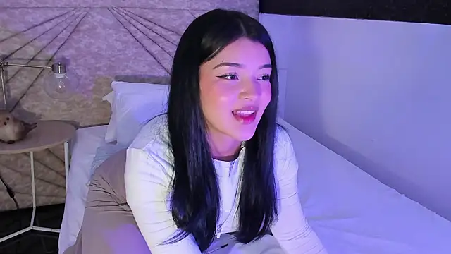 EmmaBlossom online show from March 19, 12:38 pm