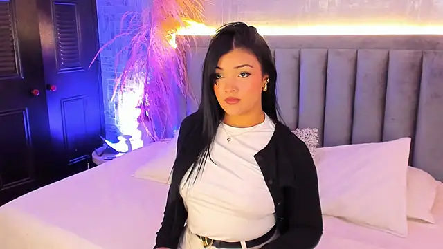 EmmaBlossom online show from November 28, 7:25 pm