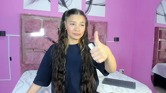 loversvalery online show from December 4, 12:15 pm