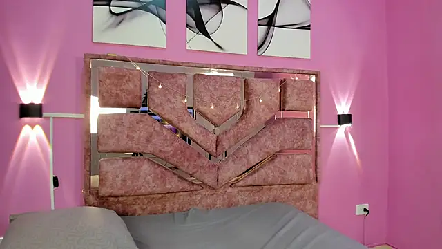 loversvalery online show from December 5, 12:15 pm