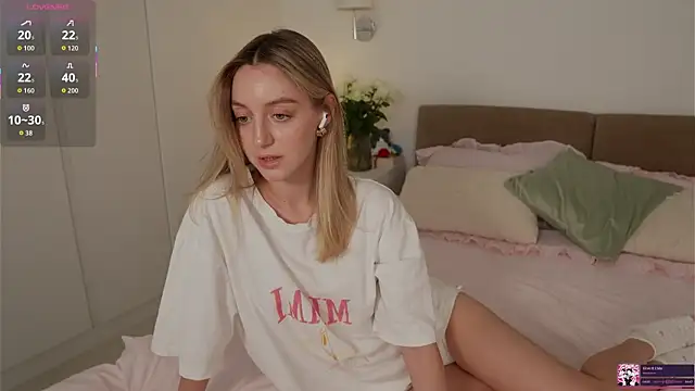 SophieBelll online show from June 23, 10:46 am