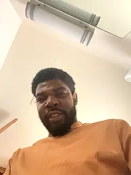 Snapshot of blaccp4k chatting on December 13, 8:04 pm blaccp4k online show from December 13, 8:04 pm