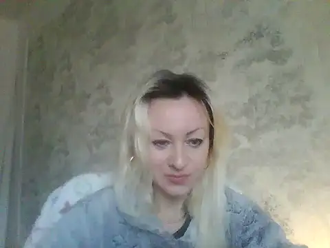 Snapshot of Veyrise chatting on October 25, 8:24 am Veyrise online show from October 25, 8:24 am