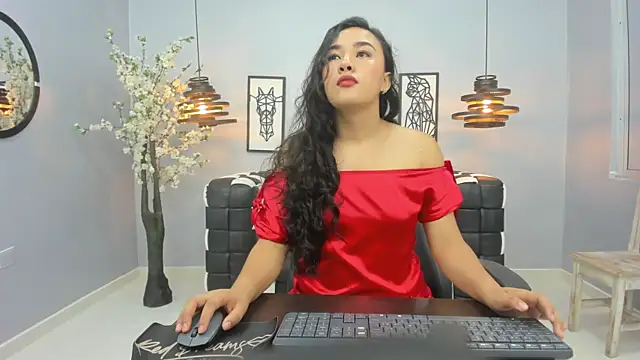 Kira Naughty online show from October 15, 11:51 am