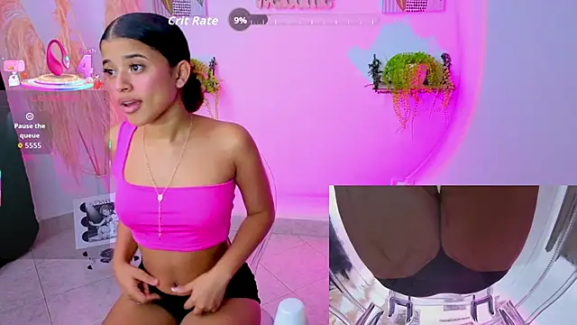 pequitasmedusa9 online show from November 25, 9:04 pm