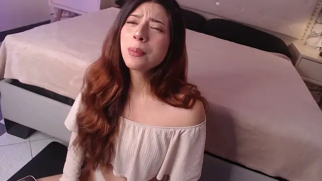 Adrianna5  online show from November 8, 11:25 am