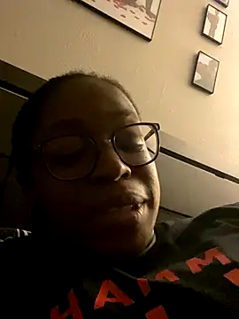 TuttiBoo03 online show from September 24, 6:25 pm