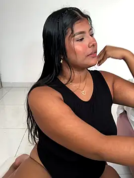 Snapshot of AnaBrowmn chatting on December 1, 12:17 pm AnaBrowmn online show from December 1, 12:17 pm