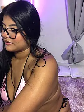 AnaBrowmn online show from June 18, 11:43 pm