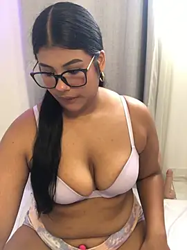 AnaBrowmn online show from May 25, 6:17 pm