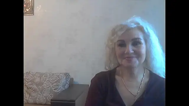 Snapshot of LadySexyBlond chatting on July 14, 4:24 pm LadySexyBlond online show from July 14, 4:24 pm
