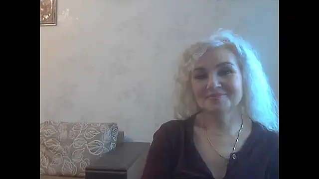 LadySexyBlond online show from December 3, 4:35 am