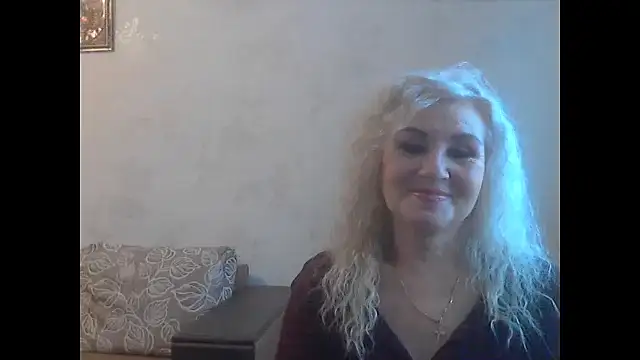 Snapshot of LadySexyBlond chatting on January 13, 7:12 am LadySexyBlond online show from January 13, 7:12 am