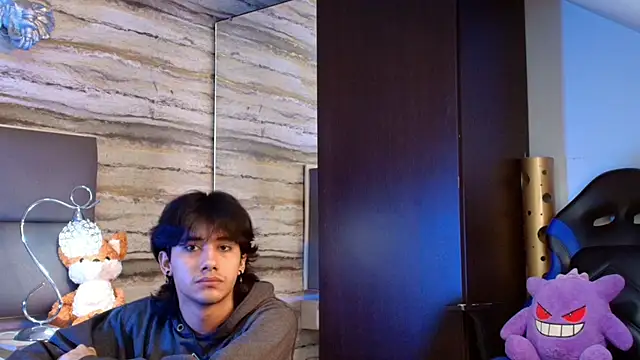 Lovers 21 online show from March 18, 3:31 am