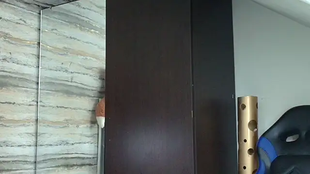 Lovers 21 online show from April 8, 3:52 am