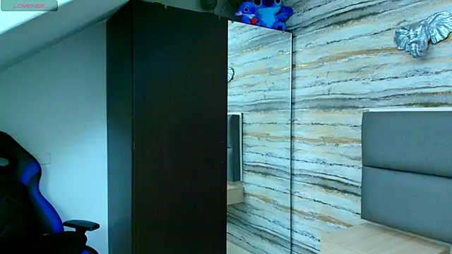 Lovers 21 online show from November 29, 3:39 am