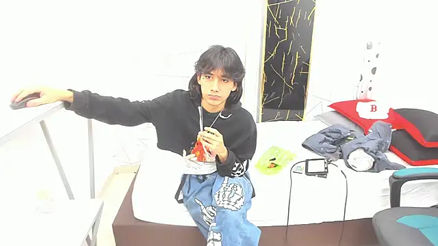 Lovers 21 online show from November 12, 3:54 am