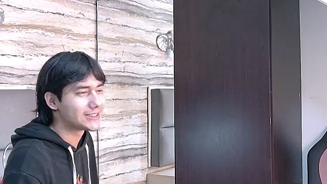Snapshot of Lovers_21 chatting on June 11, 4:20 am Lovers 21 online show from June 11, 4:20 am