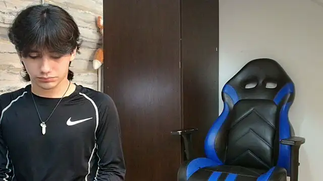 Lovers 21 online show from April 2, 4:08 am