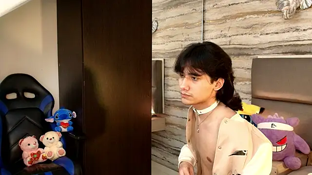 Snapshot of Lovers_21 chatting on February 3, 4:10 am Lovers 21 online show from February 3, 4:10 am