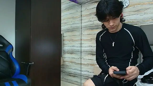 Lovers 21 online show from April 3, 4:08 am