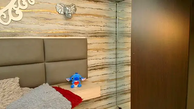 Lovers 21 online show from October 31, 2:30 am