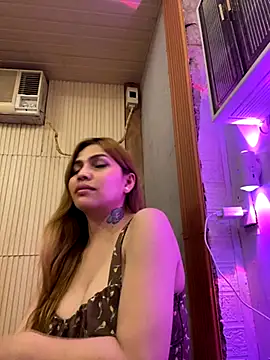 Snapshot of MissFlammarah chatting on November 21, 2:16 pm MissFlammarah online show from November 21, 2:16 pm