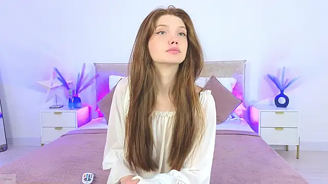Snapshot of Nicole_Broown_ chatting on September 29, 10:04 pm Nicole Broown online show from September 29, 10:04 pm