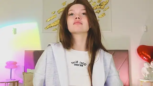 Nicole Broown  online show from February 19, 10:07 pm