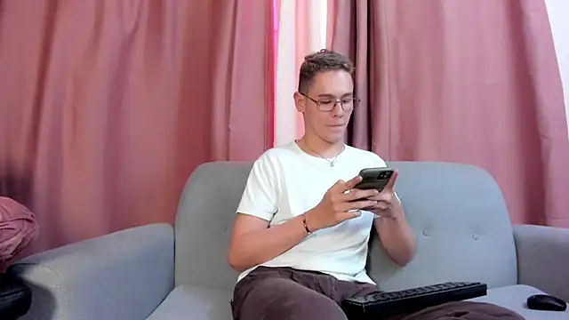 royal fantasy online show from September 25, 7:20 pm