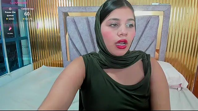 Snapshot of Amyra_Rasi chatting on December 2, 7:15 pm Amyra Rasi online show from December 2, 7:15 pm