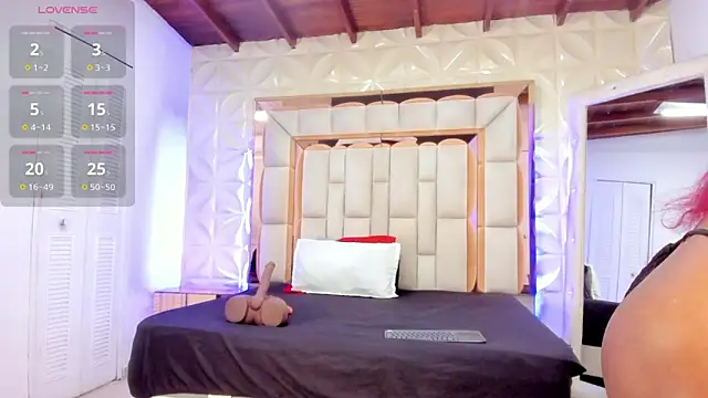 Sarah Adamss online show from March 26, 12:47 pm