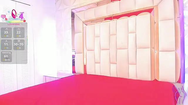 Sarah Adamss online show from November 17, 12:31 pm