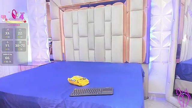 Sarah Adamss online show from November 16, 12:43 pm