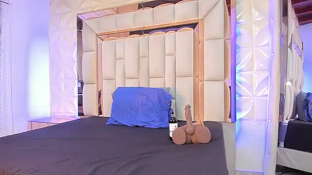 Sarah Adamss online show from November 23, 12:26 pm