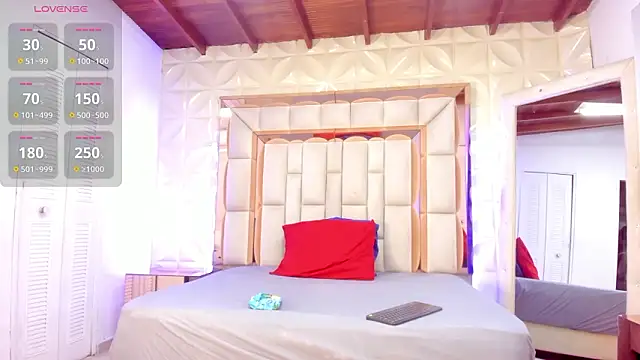 Sarah Adamss online show from March 23, 12:38 pm