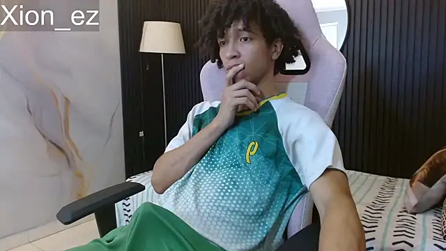 Snapshot of xion_ez chatting on June 22, 7:22 pm xion ez online show from June 22, 7:22 pm