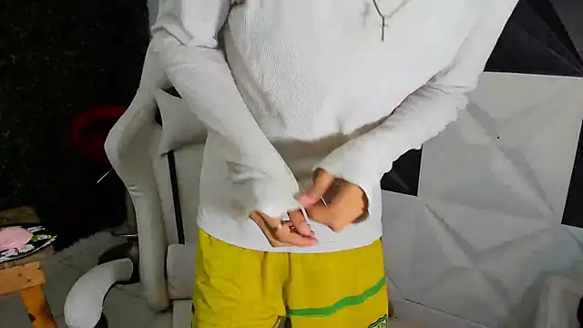 xion ez online show from December 18, 8:56 pm