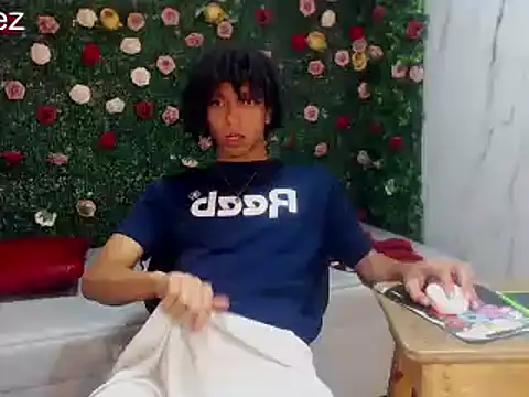 Snapshot of xion_ez chatting on July 14, 3:29 pm xion ez online show from July 14, 3:29 pm