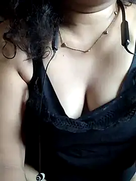 Snapshot of miss_kheyali chatting on October 3, 7:54 am miss kheyali online show from October 3, 7:54 am